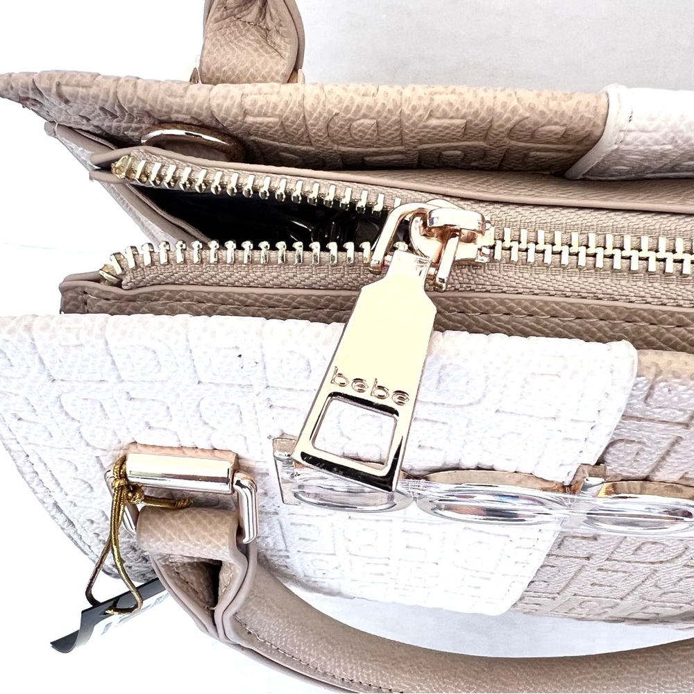 Bebe - Color Block hand bag - Picture 7 of 12